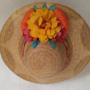 BRIGHT & BEAUTIFUL SUN HAT WITH FLOWERS